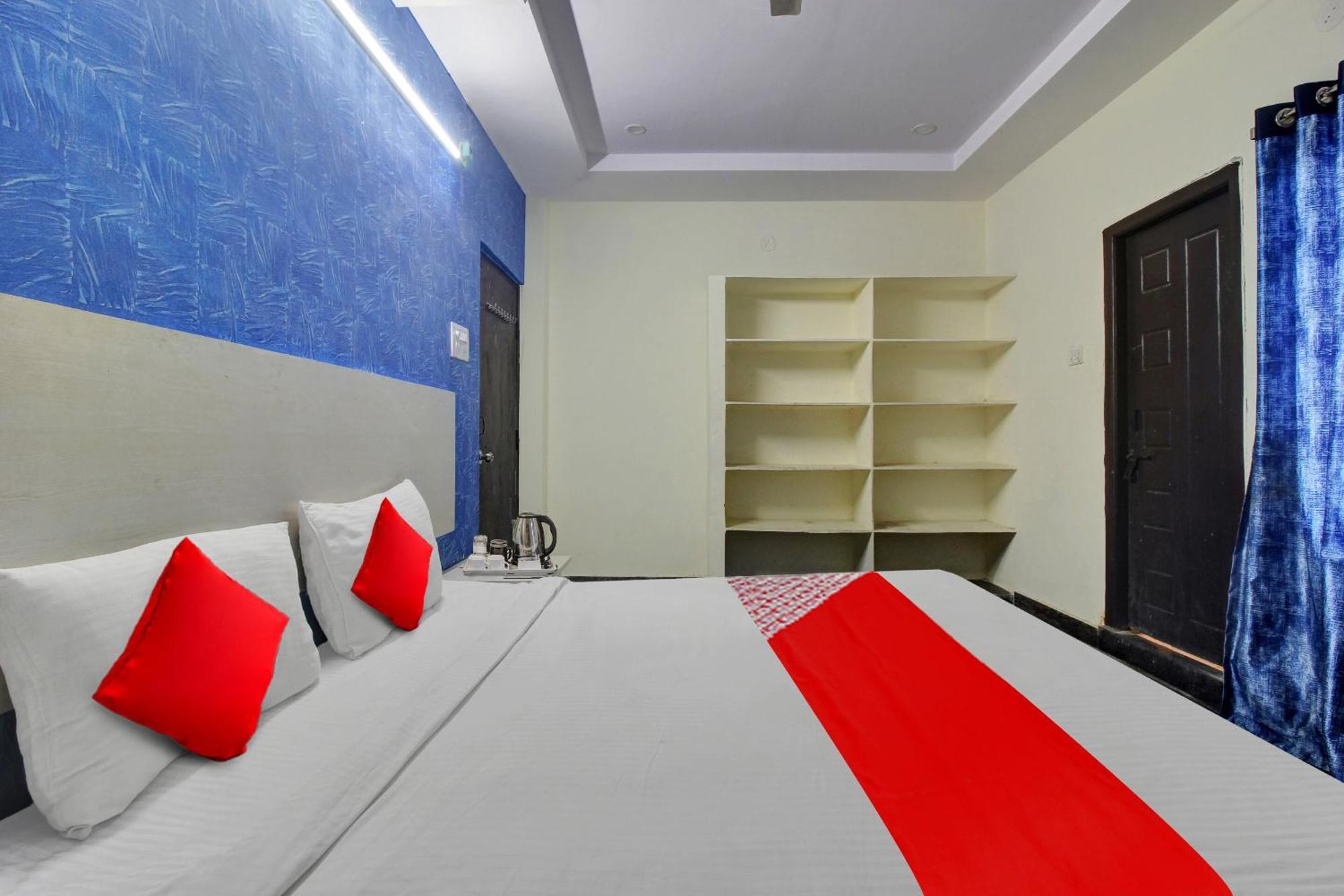Hotel O Lavish Stay Sururnagar Eksteriør billede