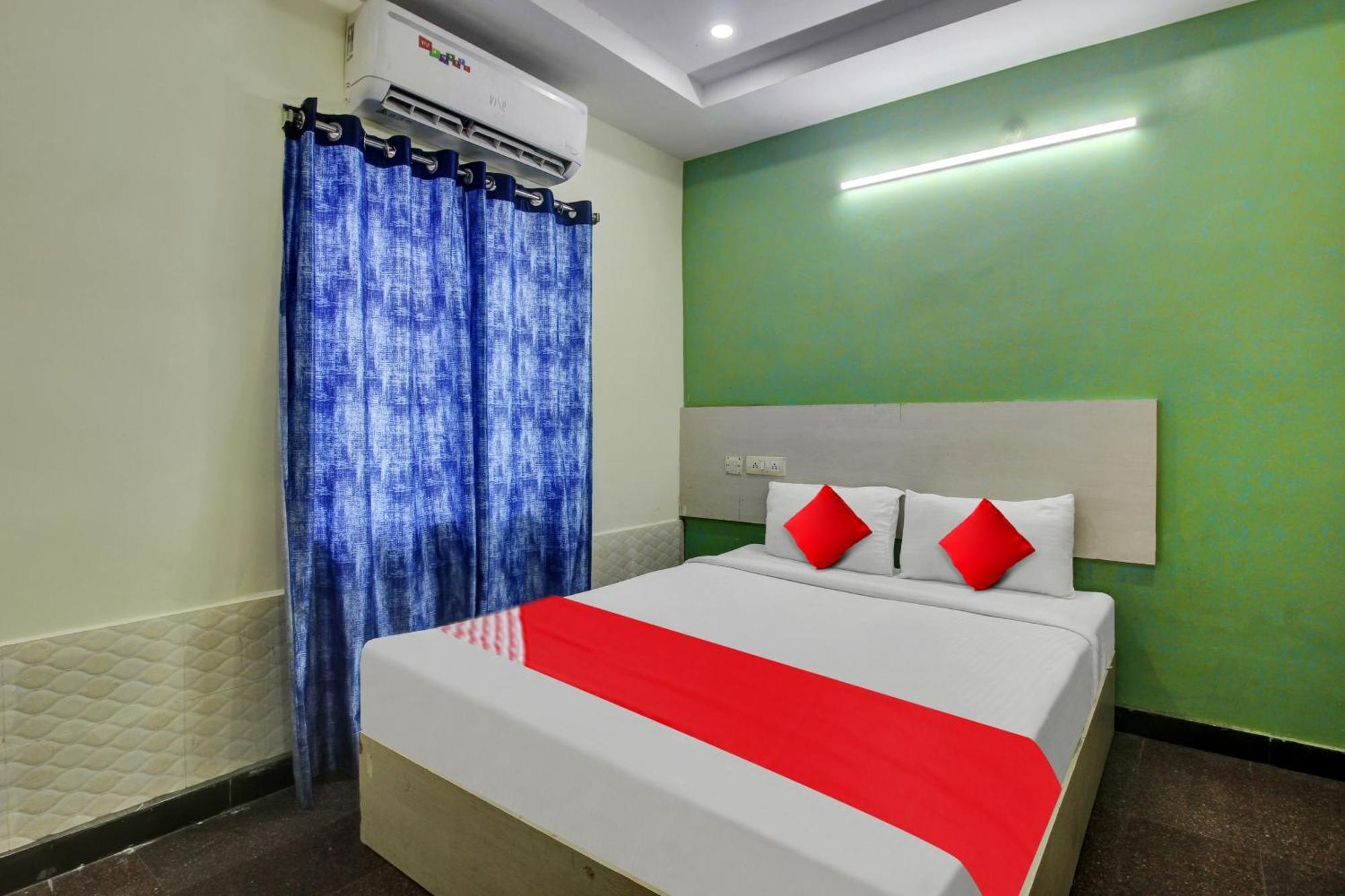 Hotel O Lavish Stay Sururnagar Eksteriør billede